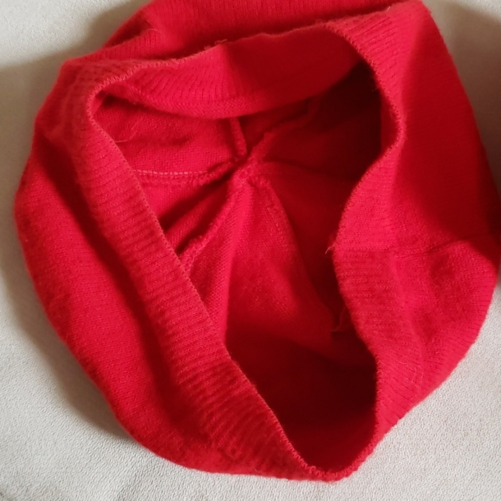 🎈🎈 2 Cute Warm Hats - Picture 4 of 6